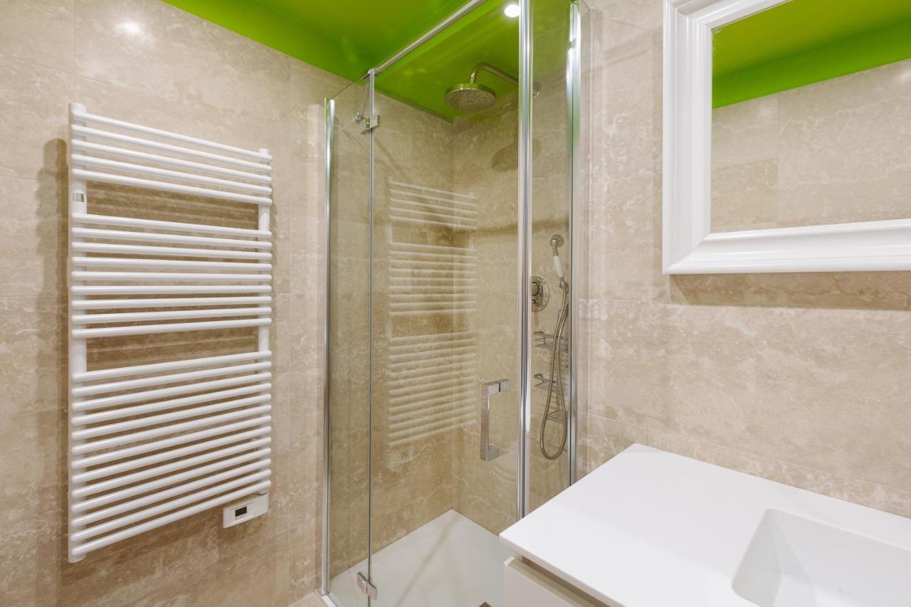 Luxury & Liberty Duomo Apartment Милано Екстериор снимка